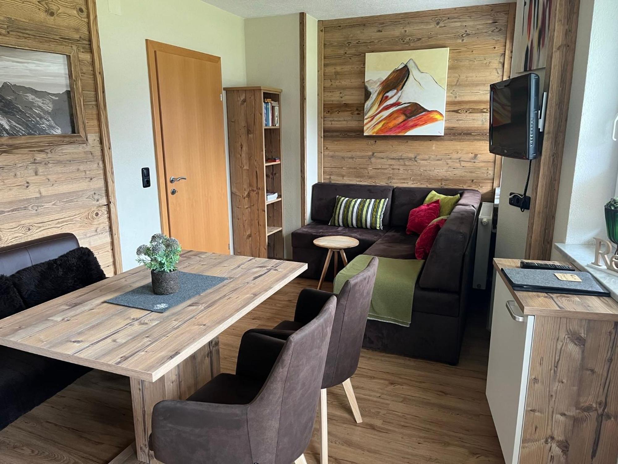 Villa Romantica Appartement Mayrhofen Ngoại thất bức ảnh