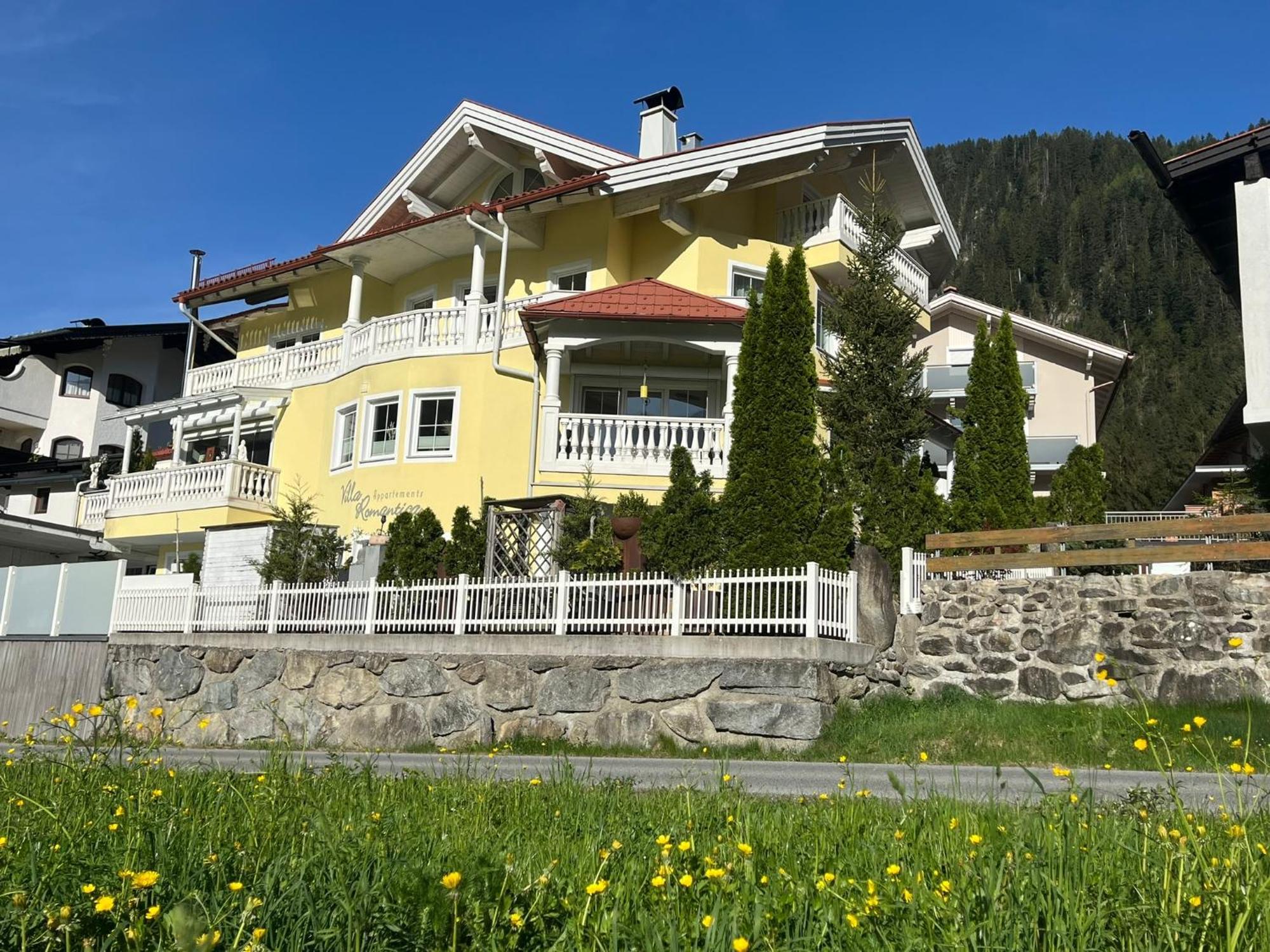 Villa Romantica Appartement Mayrhofen Ngoại thất bức ảnh